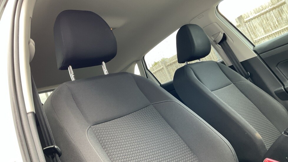 Used Volkswagen Polo 2021 for sale - 76015240: Photo 38