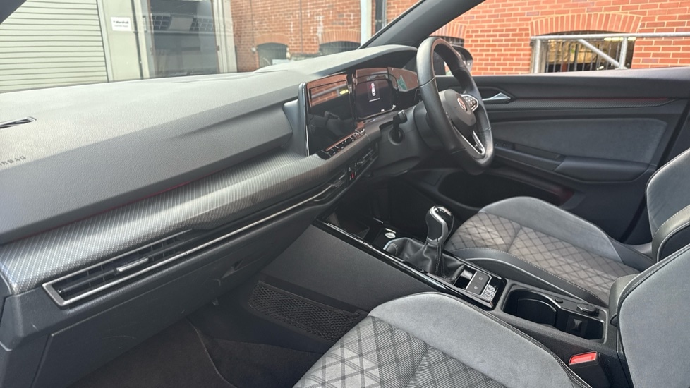 Used Volkswagen Golf 2022 for sale - 76766356: Photo 2