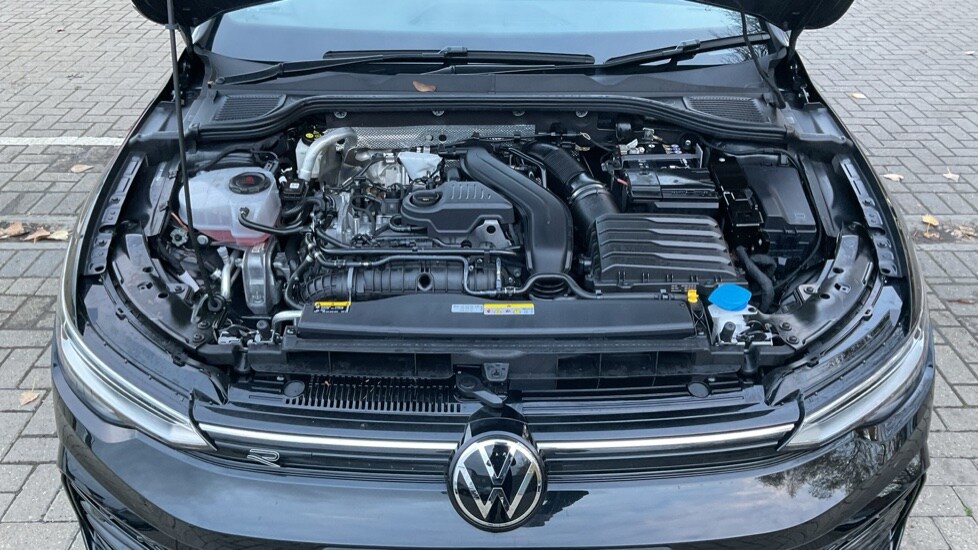 Used Volkswagen Golf 2025 for sale - 76586825: Photo 17