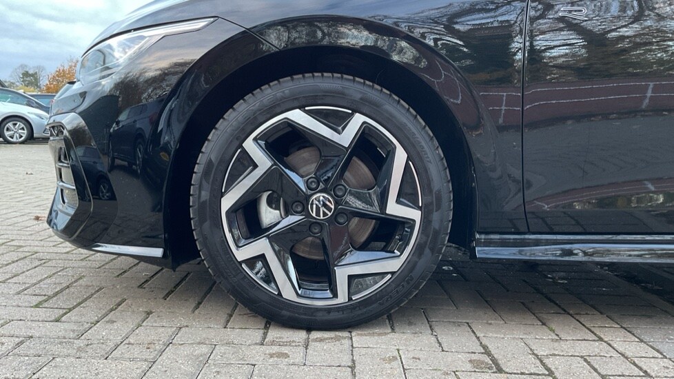 Used Volkswagen Golf 2025 for sale - 76586825: Photo 18