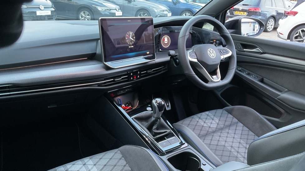 Used Volkswagen Golf 2025 for sale - 76586825: Photo 2