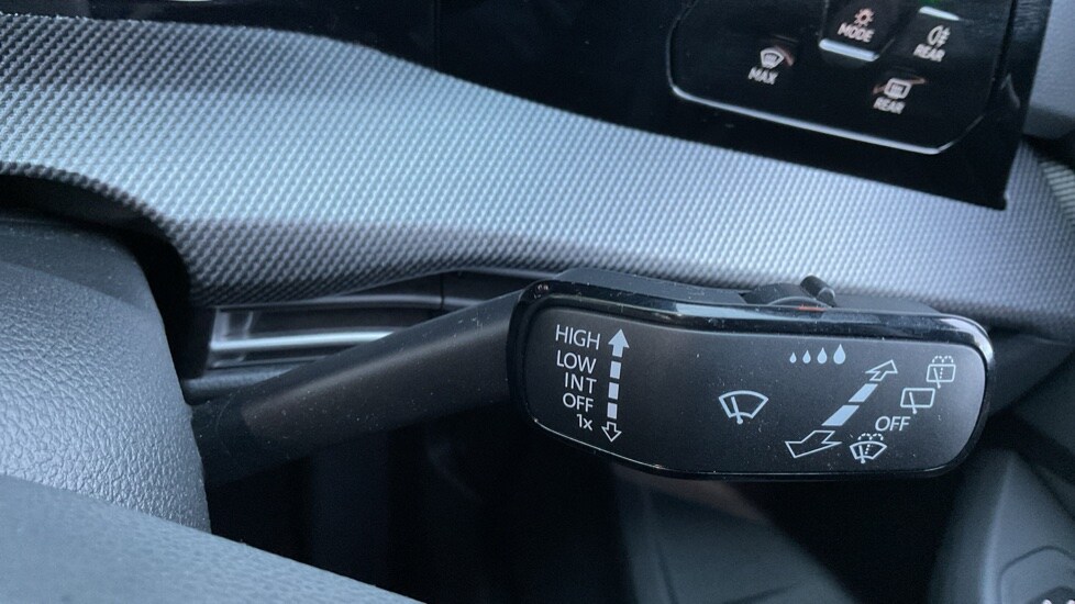 Used Volkswagen Golf 2025 for sale - 76586825: Photo 32