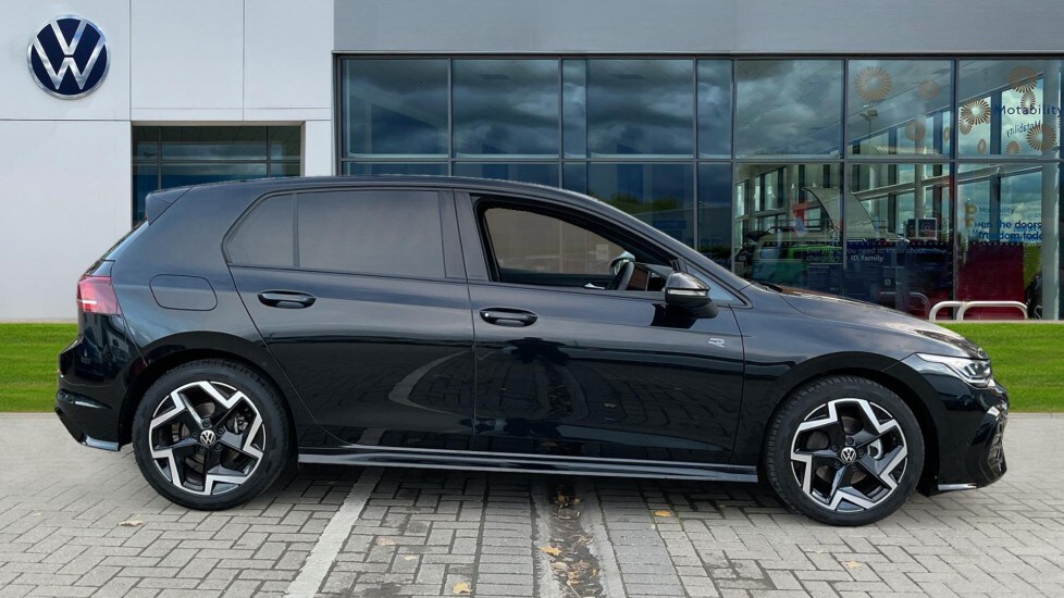 Used Volkswagen Golf 2025 for sale - 76586825: Photo 4