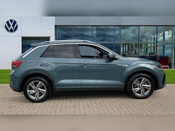 Used Volkswagen T-Roc 2024 for sale - 75735250: Photo
