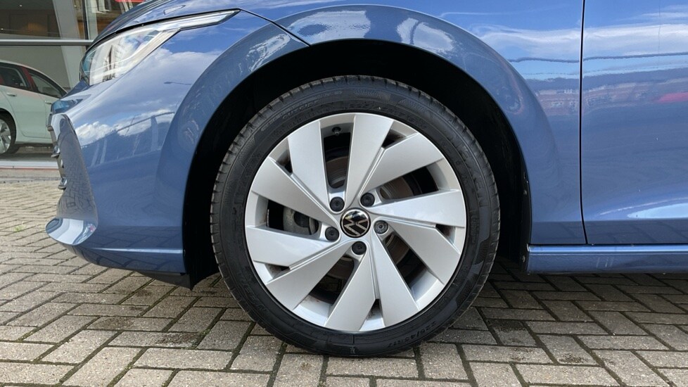 Used Volkswagen Golf 2024 for sale - 75874292: Photo 18