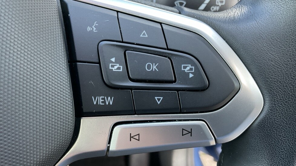 Used Volkswagen Golf 2024 for sale - 75874292: Photo 30