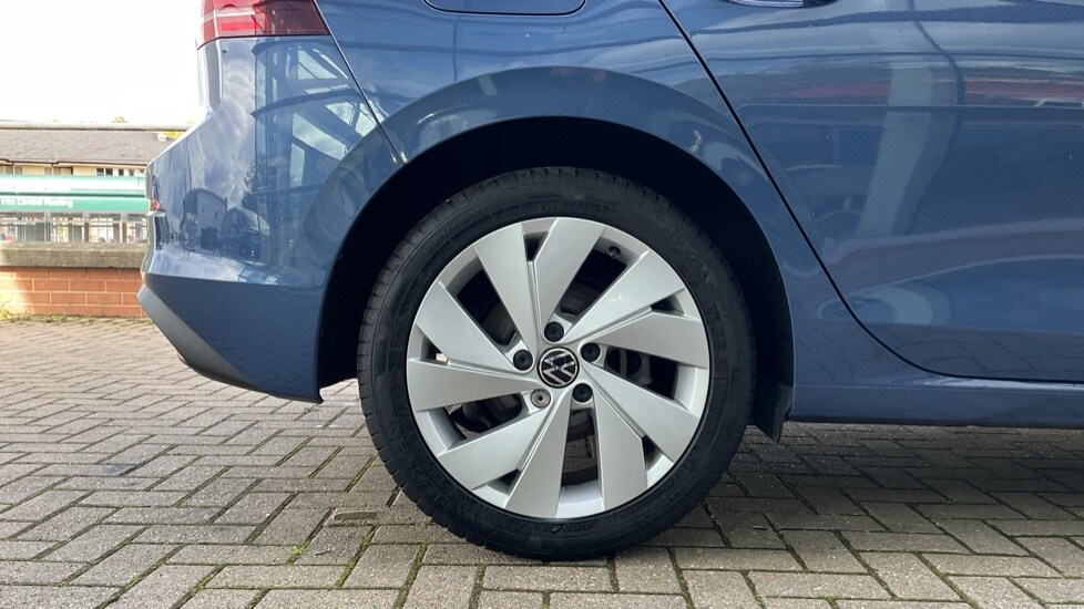 Used Volkswagen Golf 2024 for sale - 75874292: Photo 5