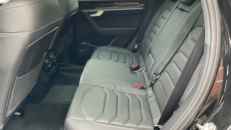 Used Volkswagen Touareg 2025 for sale - 76519371: Photo 15