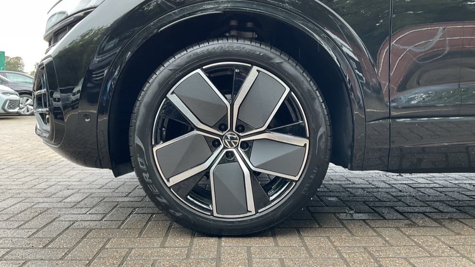 Used Volkswagen Touareg 2025 for sale - 76519371: Photo 18