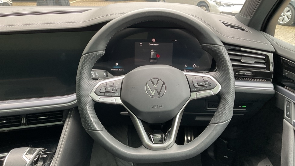 Used Volkswagen Touareg 2025 for sale - 76519371: Photo 27