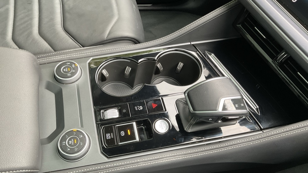 Used Volkswagen Touareg 2025 for sale - 76519371: Photo 35