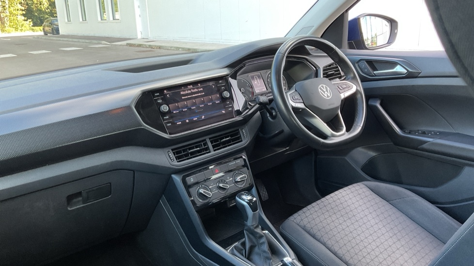 Used Volkswagen T-Cross 2022 for sale - 76095941: Photo 2