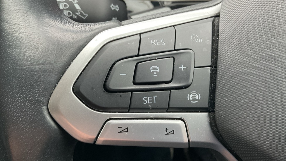 Used Volkswagen T-Cross 2022 for sale - 76841897: Photo 31