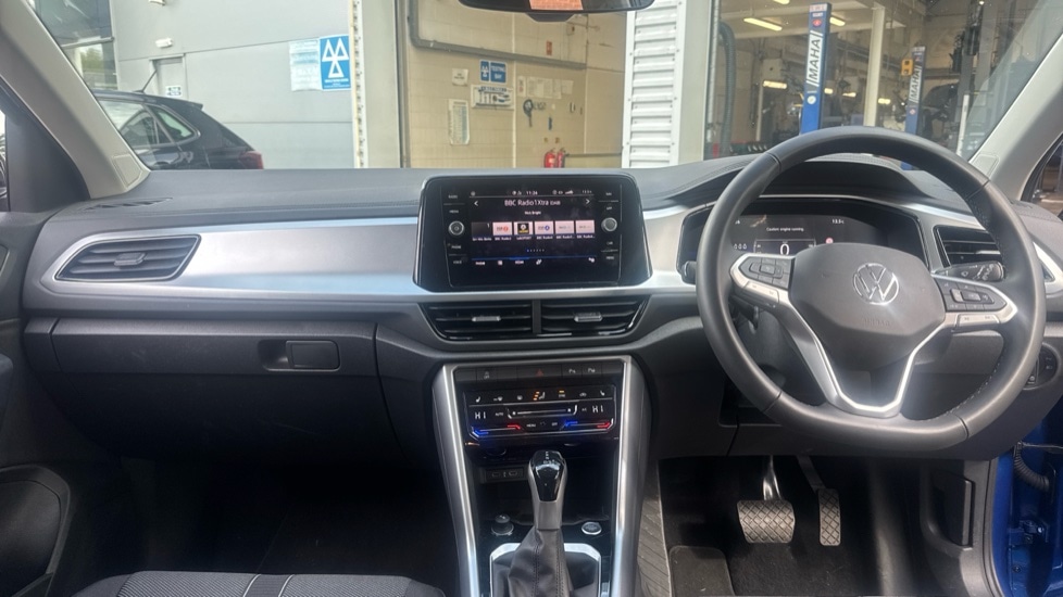 Used Volkswagen T-Roc 2025 for sale - 76523624: Photo 12