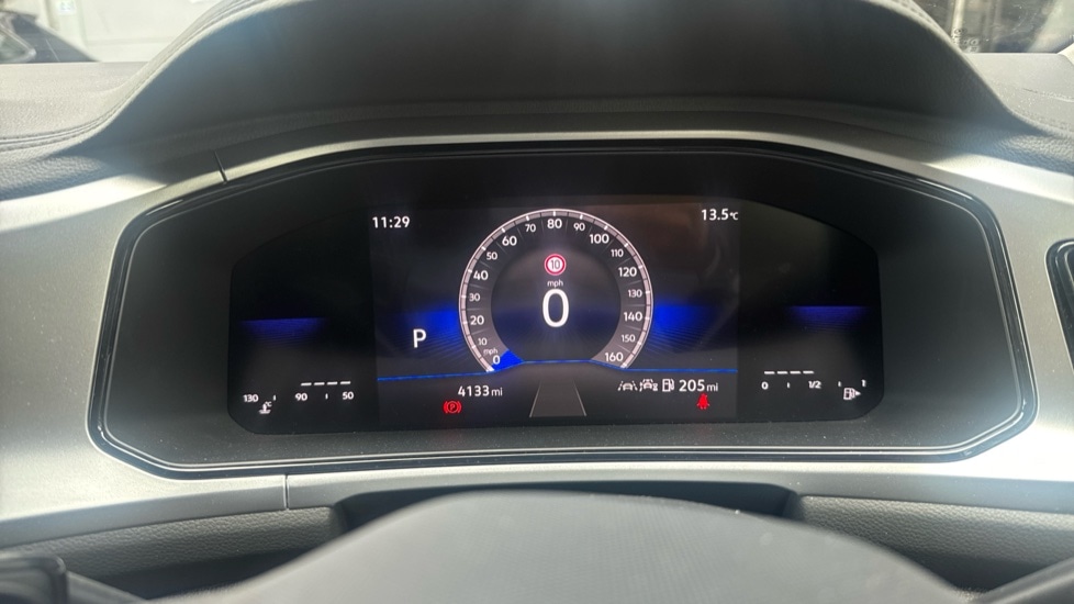 Used Volkswagen T-Roc 2025 for sale - 76523624: Photo 14