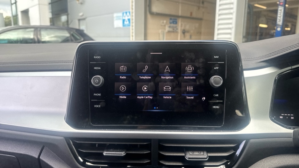 Used Volkswagen T-Roc 2025 for sale - 76523624: Photo 24