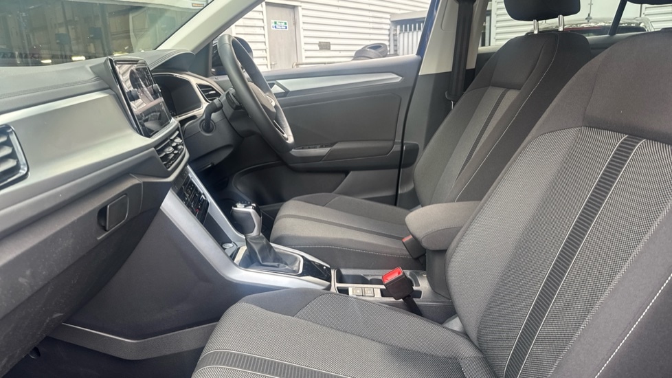 Used Volkswagen T-Roc 2025 for sale - 76523624: Photo 28