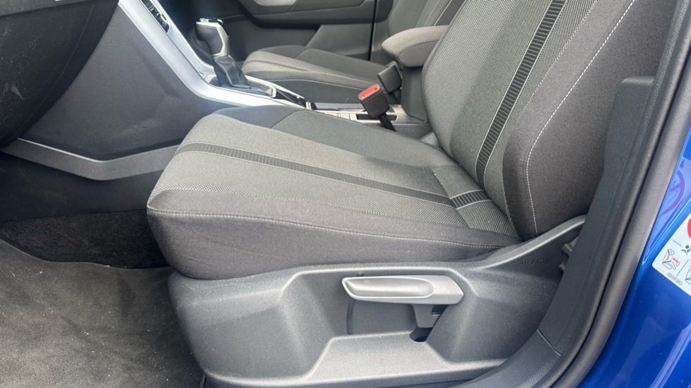 Used Volkswagen T-Roc 2025 for sale - 76523624: Photo 39