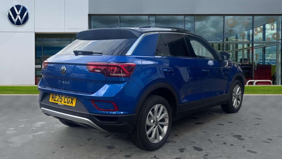 Used Volkswagen T-Roc 2025 for sale - 76523624: Photo 8