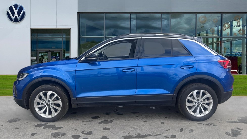 Used Volkswagen T-Roc 2025 for sale - 76523624: Photo 9