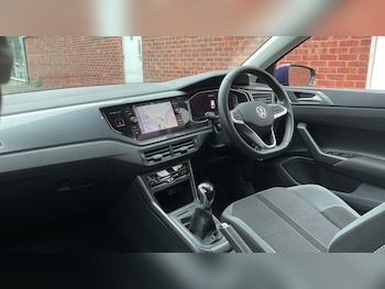 Used Volkswagen Polo 2022 for sale - 76092065: Photo 2