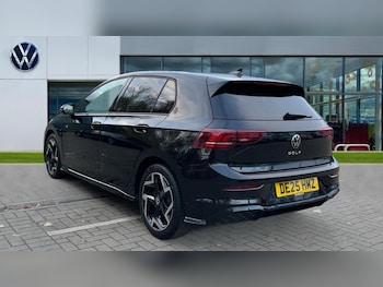 Used Volkswagen Golf 2025 for sale - 76452101: Photo