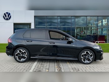 Used Volkswagen Golf 2025 for sale - 76452101: Photo