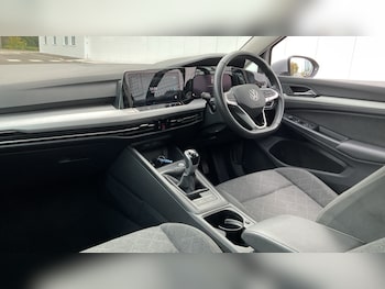 Used Volkswagen Golf 2023 for sale - 76452347: Photo