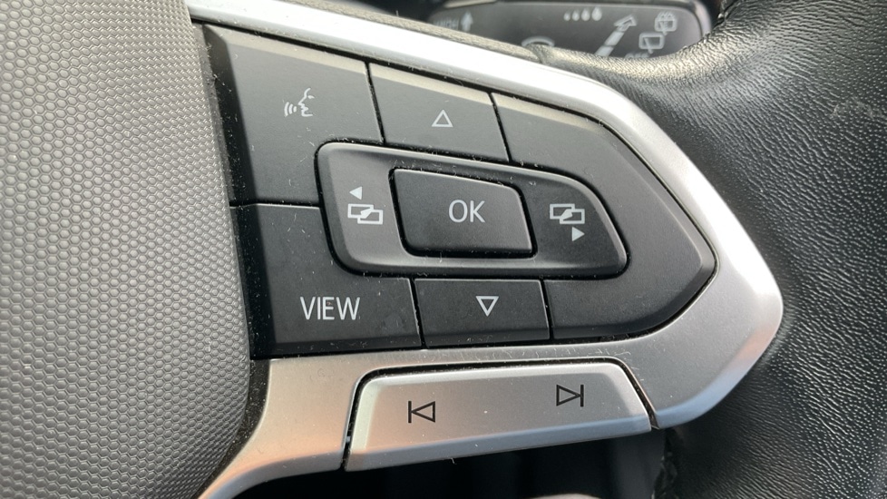 Used Volkswagen Golf 2023 for sale - 76452347: Photo 30