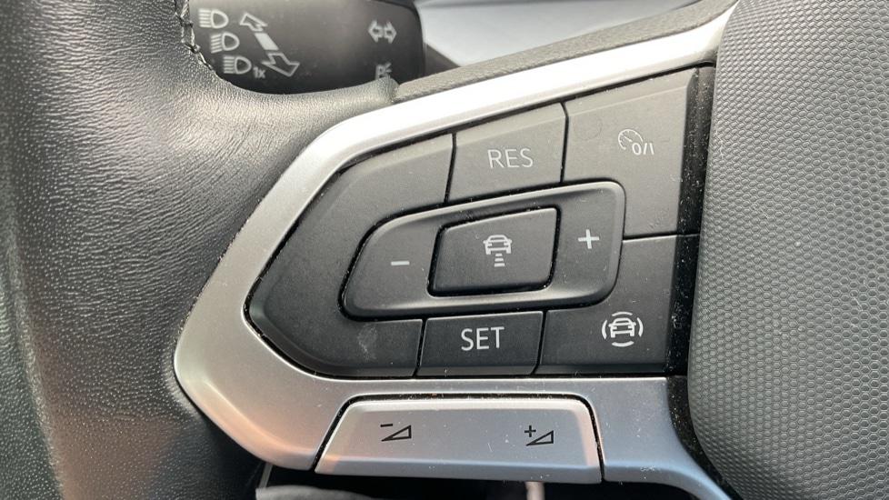 Used Volkswagen Golf 2023 for sale - 76452347: Photo 31