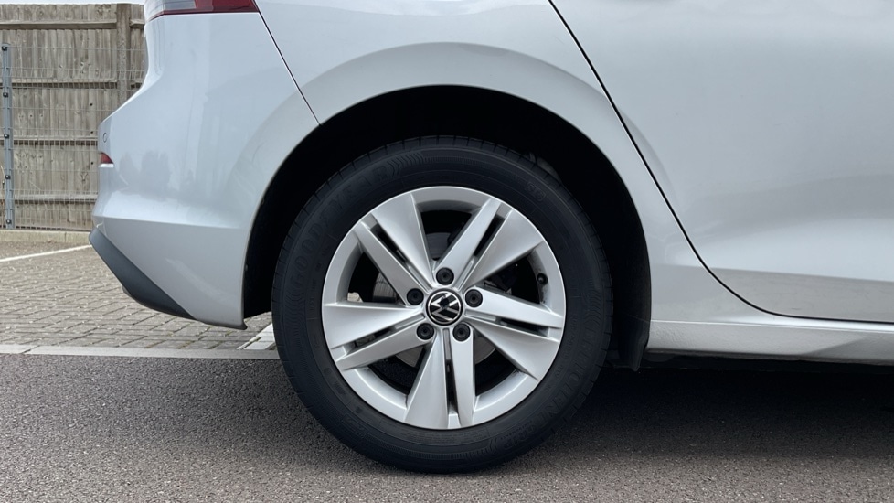 Used Volkswagen Golf 2023 for sale - 76452347: Photo 5