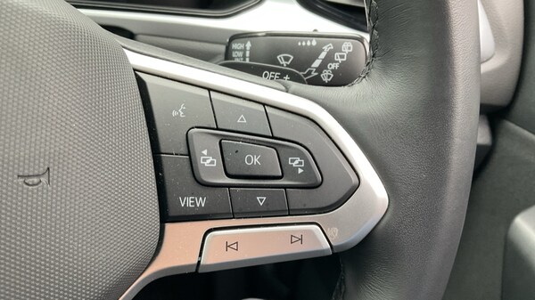 Used Volkswagen T-Roc 2025 for sale - 76067088: Photo 30