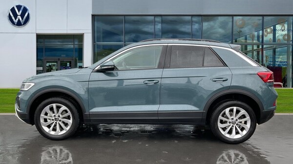 Used Volkswagen T-Roc 2025 for sale - 76067088: Photo 9
