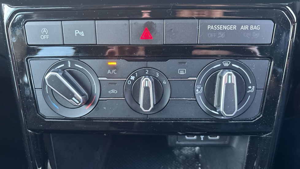 Used Volkswagen T-Cross 2023 for sale - 76766385: Photo 21