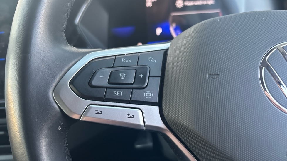 Used Volkswagen T-Cross 2023 for sale - 76766385: Photo 27