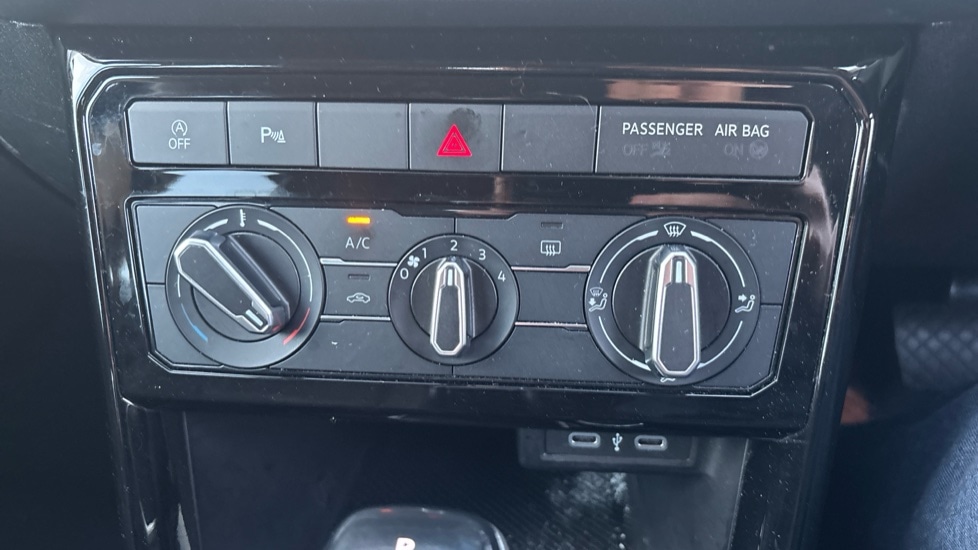 Used Volkswagen T-Cross 2023 for sale - 76766385: Photo 30