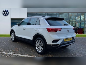 Used Volkswagen T-Roc 2019 for sale - 76400605: Photo