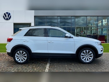 Used Volkswagen T-Roc 2019 for sale - 76400605: Photo