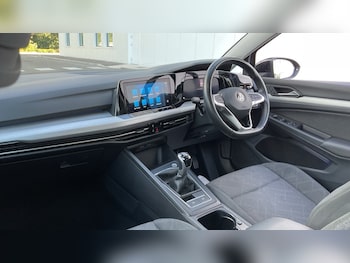 Used Volkswagen Golf 2022 for sale - 76018209: Photo 2