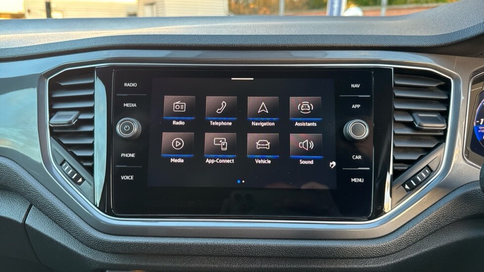 Used Volkswagen T-Roc 2021 for sale - 76915092: Photo 24