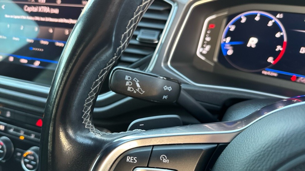 Used Volkswagen T-Roc 2021 for sale - 76915092: Photo 33