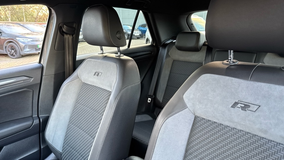 Used Volkswagen T-Roc 2021 for sale - 76766315: Photo 15