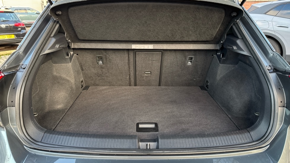 Used Volkswagen T-Roc 2021 for sale - 76766315: Photo 16