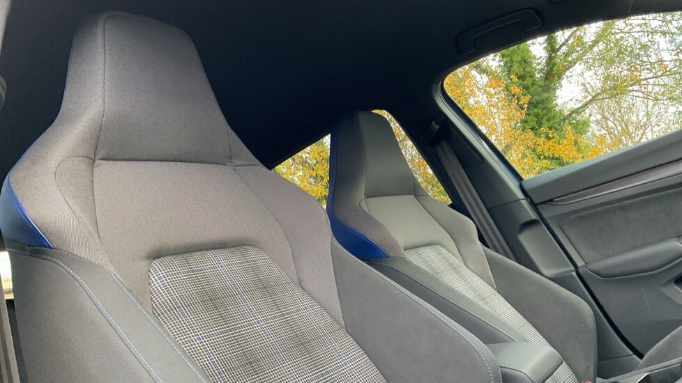 Used Volkswagen Golf 2025 for sale - 76452144: Photo 38