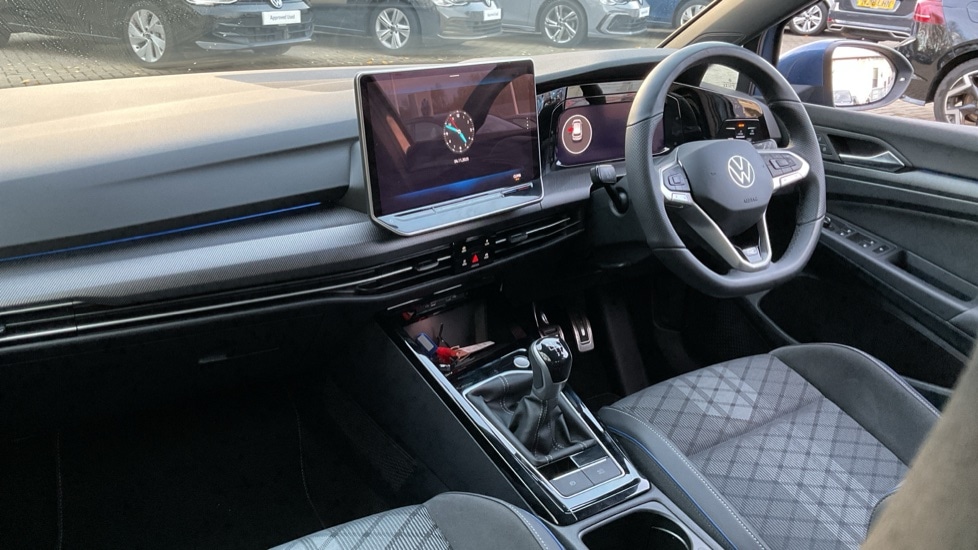 Used Volkswagen Golf 2025 for sale - 76452195: Photo 2