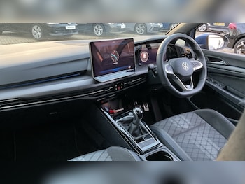 Used Volkswagen Golf 2025 for sale - 76452195: Photo