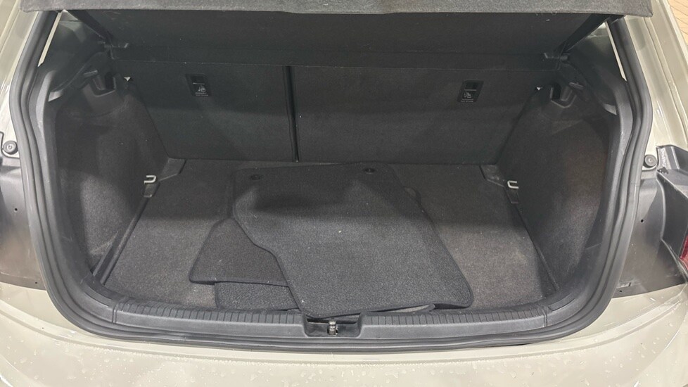 Used Volkswagen Polo 2023 for sale - 76766289: Photo 16