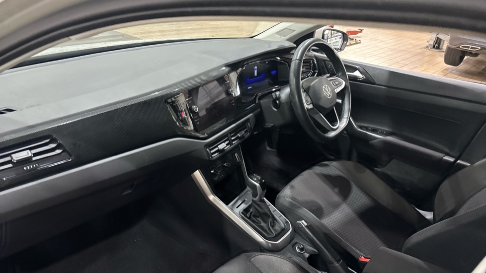 Used Volkswagen Polo 2023 for sale - 76766289: Photo 2