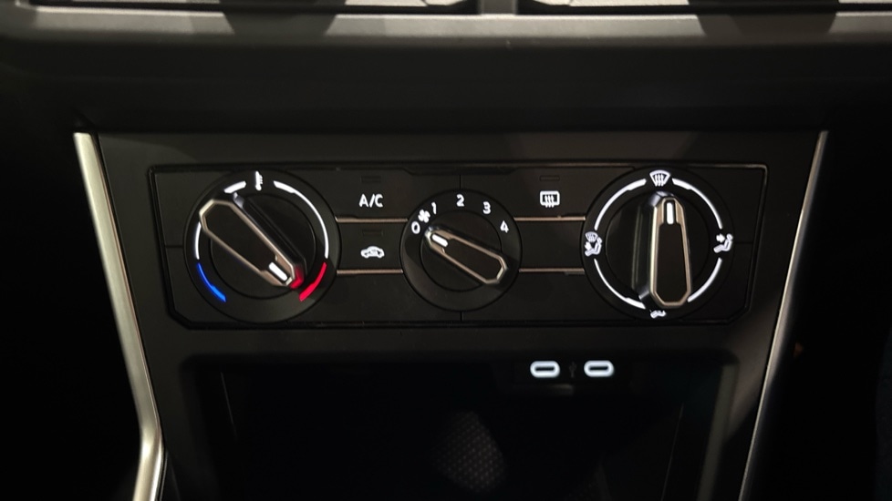 Used Volkswagen Polo 2023 for sale - 76766289: Photo 29