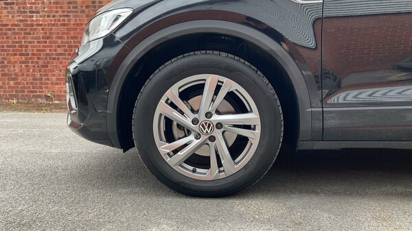 Used Volkswagen T-Roc 2024 for sale - 75751351: Photo 18